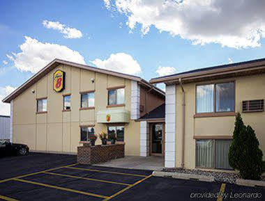 Super 8 By Wyndham Marshall Mn Экстерьер фото
